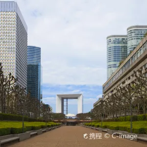 新凱旋門