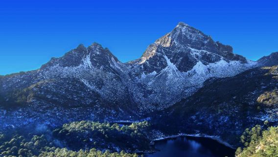 Lawatan Sehari Gunung Luojishan Xichang [Gunung Luojishan termasuk tiket masuk, bas pelancongan, kabel kereta, pakej lawatan tulen tiada membeli-belah]