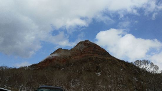 西山火口散步道&mdash;&mdash;位于洞爷湖附近，是