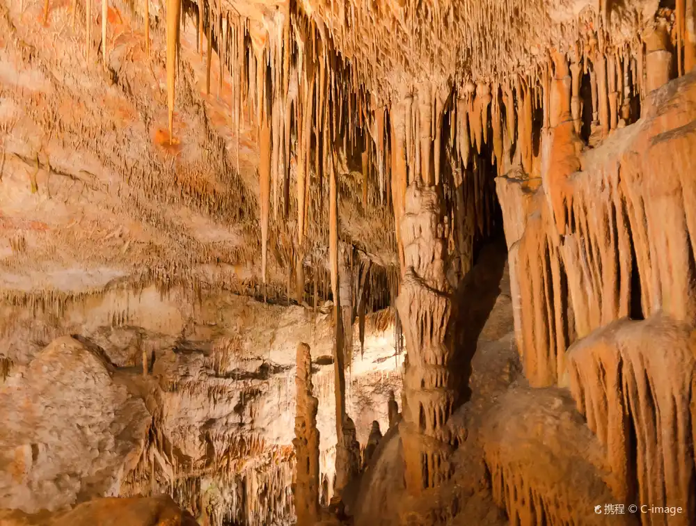 Hotels near Drach Caves
