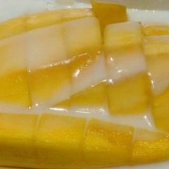 Mae Sai Thong Mango Sticky Rice User Photo