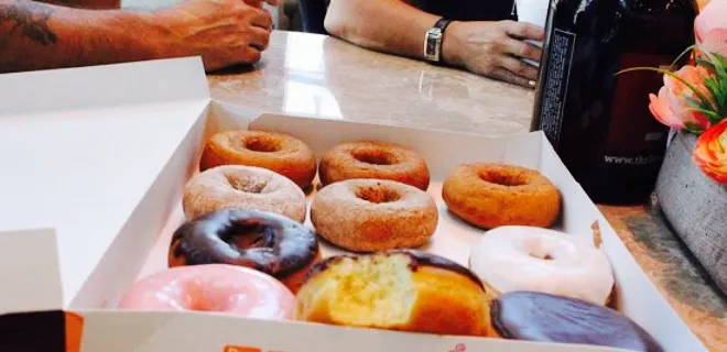 Dunkin' Donuts