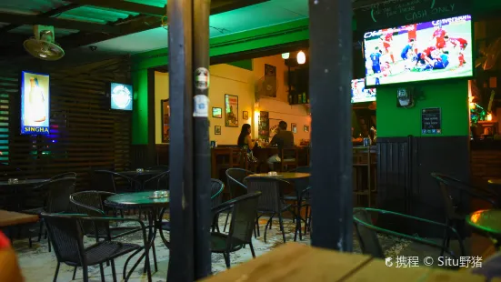 The Irish Embassy Pub, Restaurant and Sports Bar