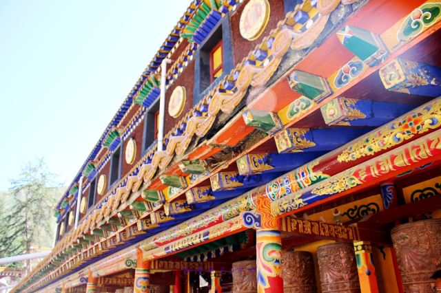 貢巴寺