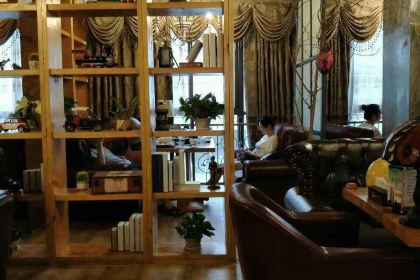 岸香咖啡(當塗二店)