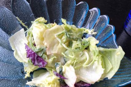 河畔春天时尚餐厅