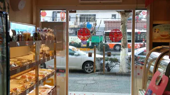 一鳴真鮮奶吧(茅盾路店)