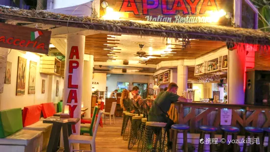 Aplaya the Beach Bar & Italian Food