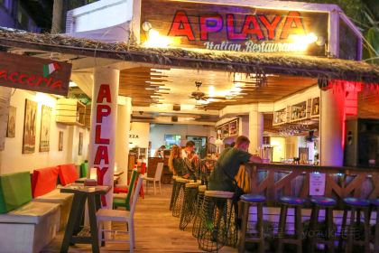 Aplaya the Beach Bar & Italian Food