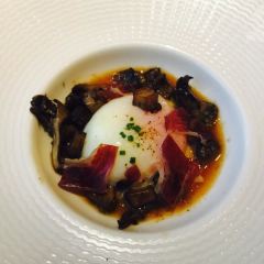 The V Modern Bistro 여행 사진