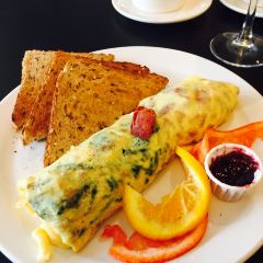 Paul's Omelettery Restaurant 여행 사진