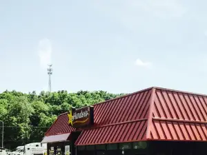 Hardee's