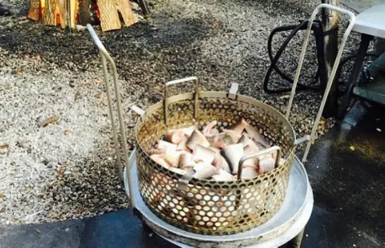 Pelletier's Restaurant & Fish Boil