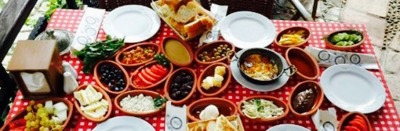 Zeus Cafe & Restaurant & Wine House