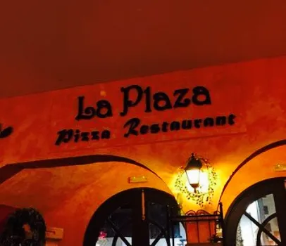 Pizza Restaurant La Plaza