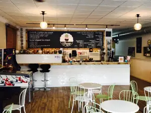 Scoops Creamery