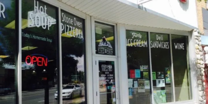 511 Main Fountain & Pizzeria