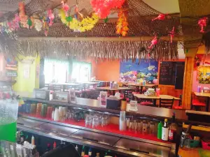 Mai Tiki Bar And Restaurant