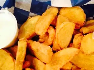 R & R Wings
