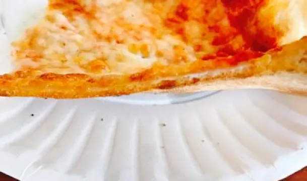 Islands Pizza Tavern