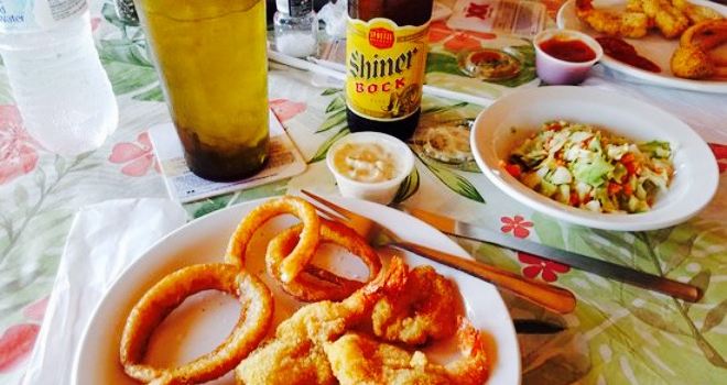 Snappers Bar & Grill