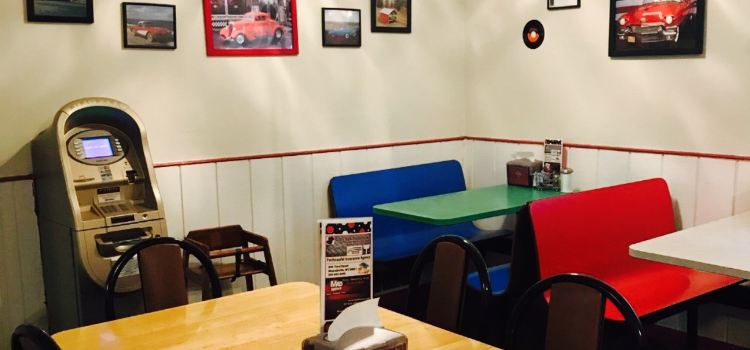 Grandmas Jo Polkadot Cafe