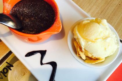 必胜客(东茅岭店)
