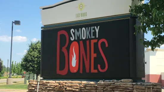 Smokey Bones Lansing