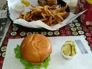 Market Burger Fries & Shakes