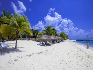Nachi-Cocom Beach Club