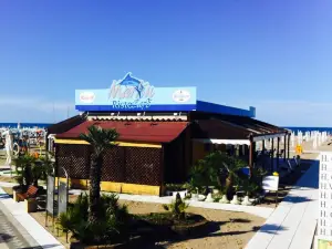 Marlin beach restaurant
