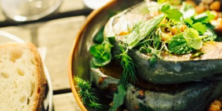 Montalto Piazza Cafe