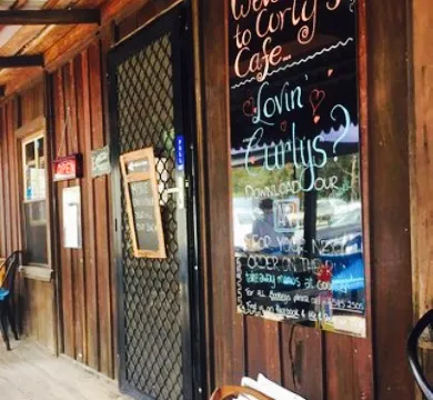 Curly's Cafe