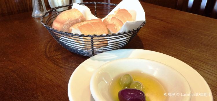 Carlo's Cucina Italiana