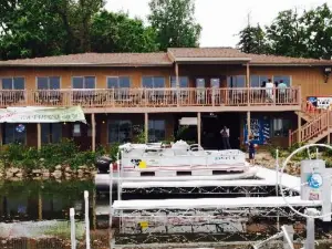 Boat House Grill and Bar