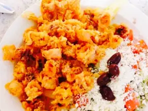 Leo's Pizza & Greek Taverna