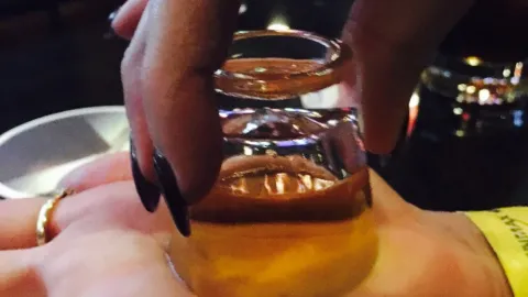 Legends Pub & Grill in 레스브리지