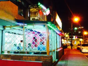 Opera Pizzería & Restaurante Medellín