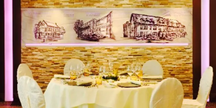 Restaurant Classics & Trends