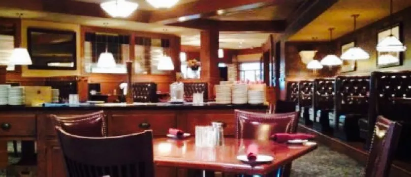 Minervas Restaurant and Bar