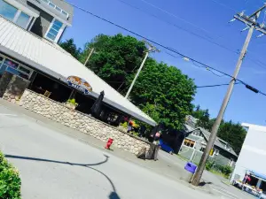 West Beach Bar & Grill
