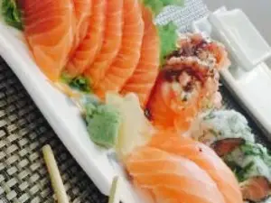 Hikari Sushi E Temaki