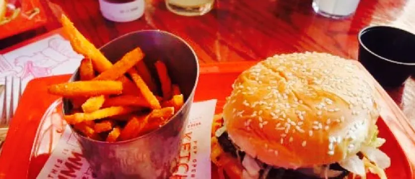 Red Robin Gourmet Burgers