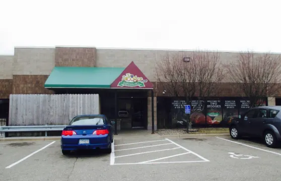 Two Stooges Sports Bar & Grill