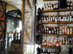 TOMATO Lunch Coffee & Tapas Bar