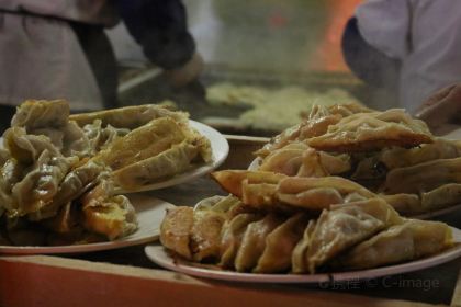 Fengweilouxiaojieguotiepiaoxianghuacheng