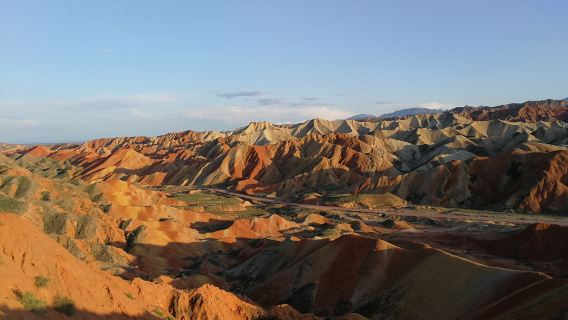 Lawatan Sehari ke Kuil Kaki Kuda Zhangye + Pingshan Grand Canyon dengan Penjemputan dari Hotel dan Pelbagai Pakej Pilihan