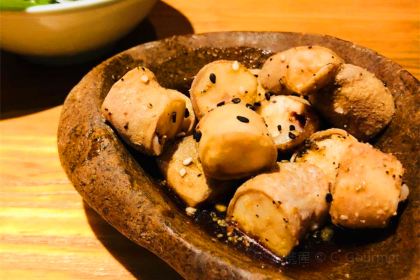 Jing Lan · Roast Meat Ye Shi