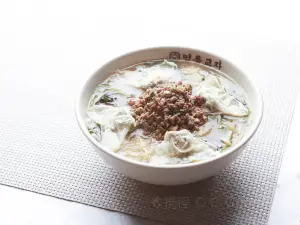 명동교자 본점