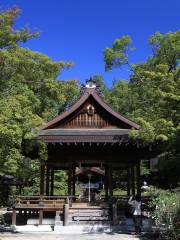 Nashinoki-Jinja Shrine
